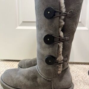 Gray Button-Accent Women's Boots